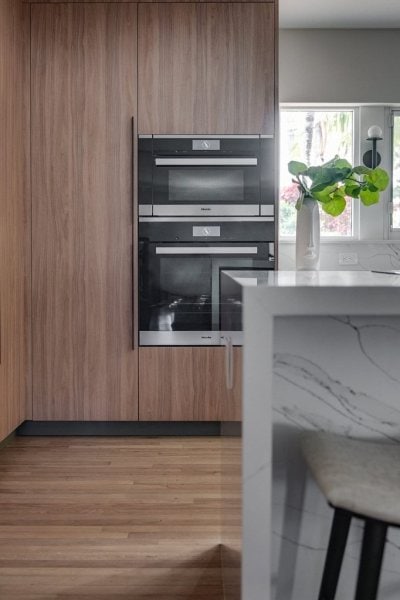 04-luxury-modern-kitchen-design-view-04