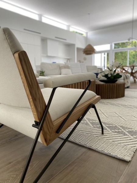 20-BambooHause-mid-century-modern-living-room-04_Studio818