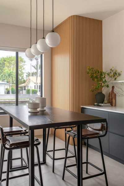 14a-casual-eating-area-light-wood-dark-cabinets